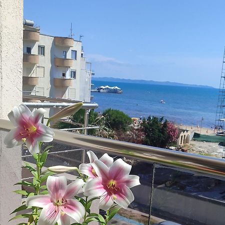 Maksimilian Apartament Dıraç Dış mekan fotoğraf