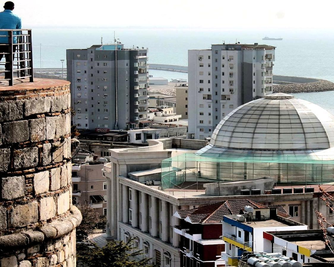 Maksimilian Apartament Dıraç Dış mekan fotoğraf