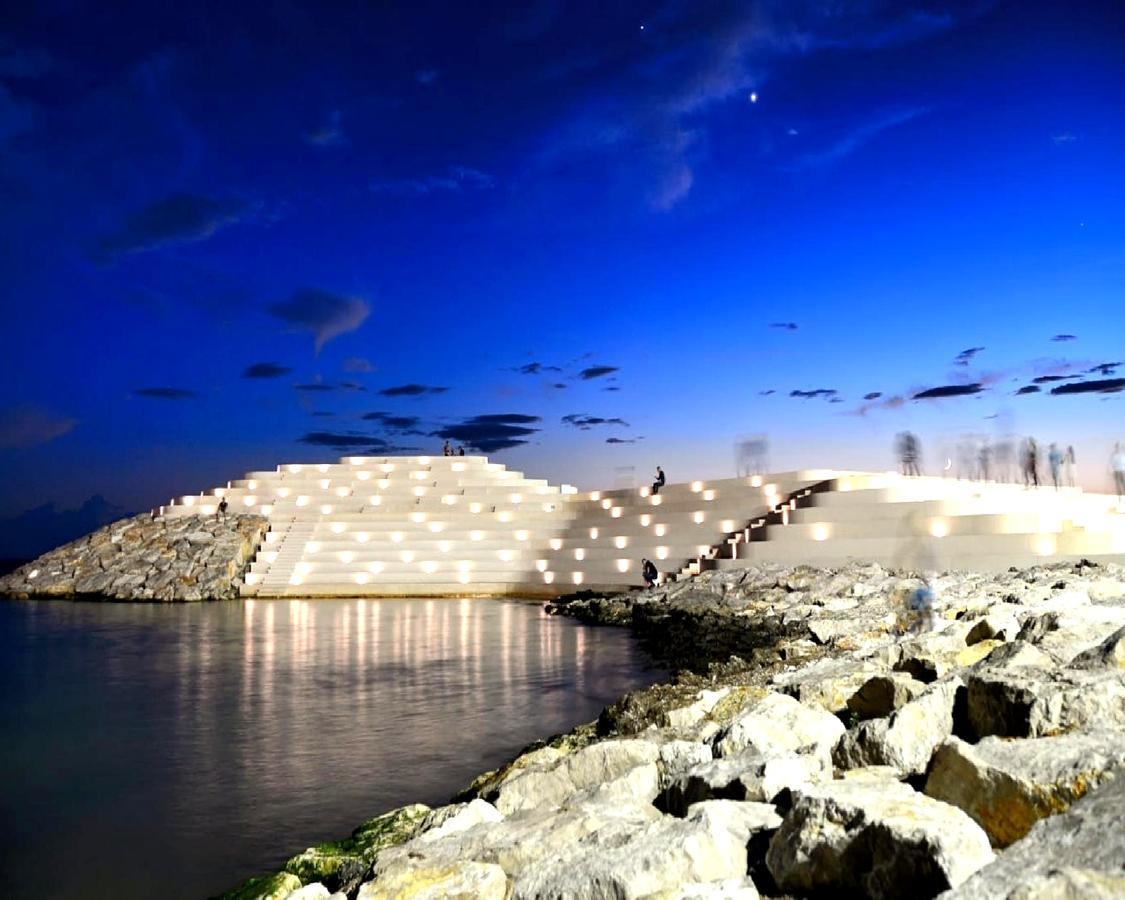 Maksimilian Apartament Dıraç Dış mekan fotoğraf