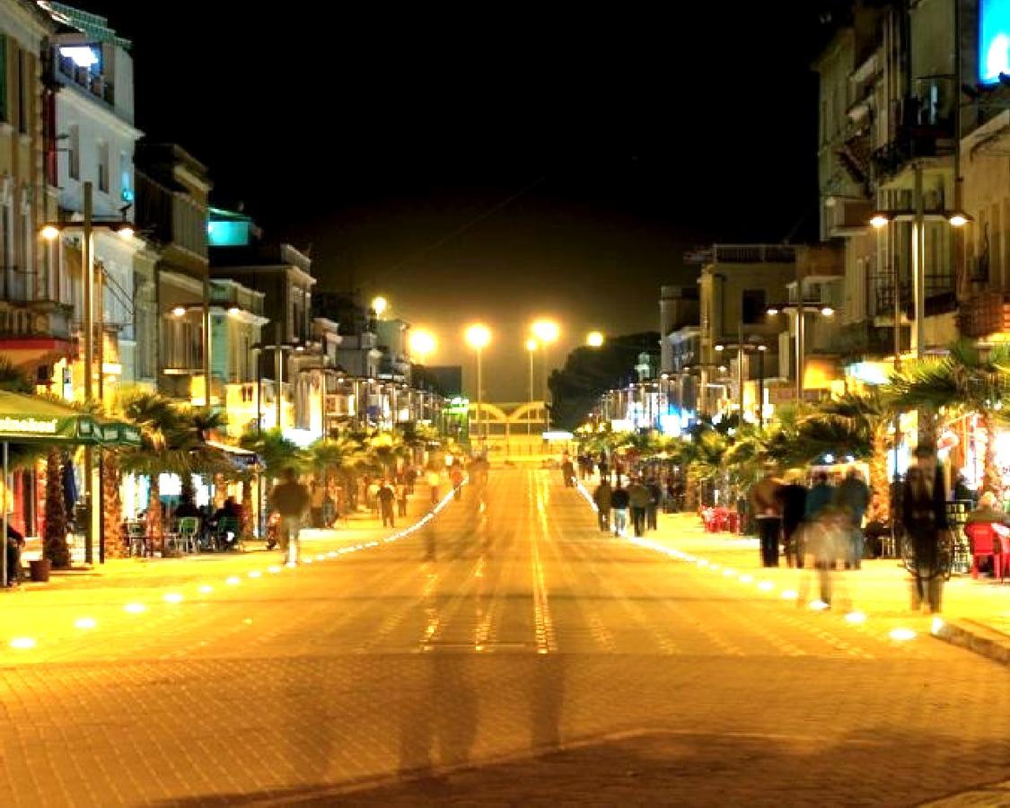 Maksimilian Apartament Dıraç Dış mekan fotoğraf